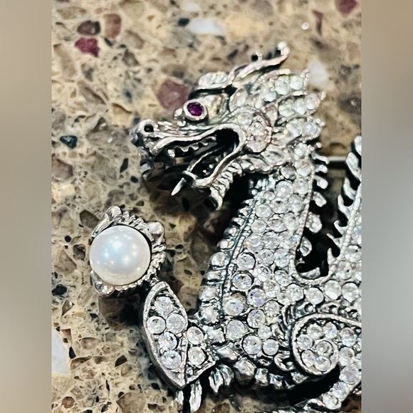 Silver Dragon Brooch with Rhinestones FRANKLIN MINT - Picture 5 of 15